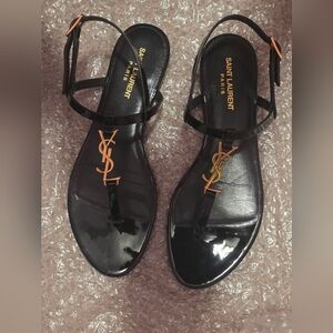 YSL Cassandra Black Leather Monogram Sandals! Size 39